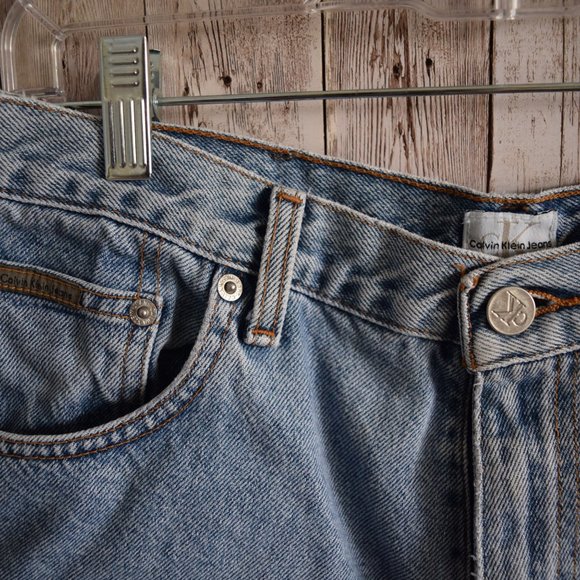 Vintage Calvin Klein Light Wash High Rise Shorts - Picture 5 of 6